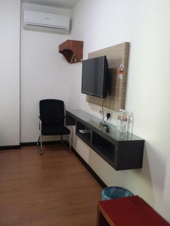 Maxi Inn Bintulu Esterno foto